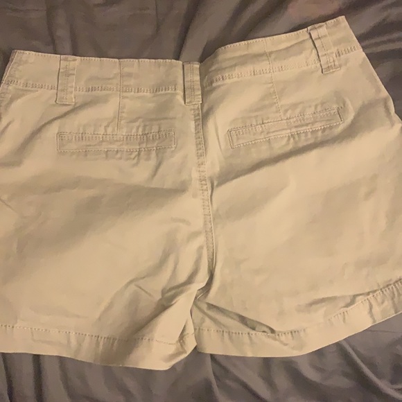 Lot of 3-shorts 29, 8, 7/8 -Maurice’s, Levi’s - Picture 7 of 7